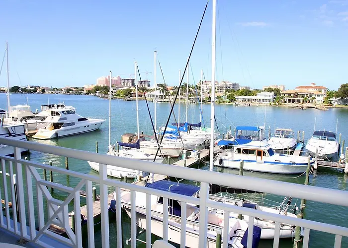 Chart House And Marina 3*