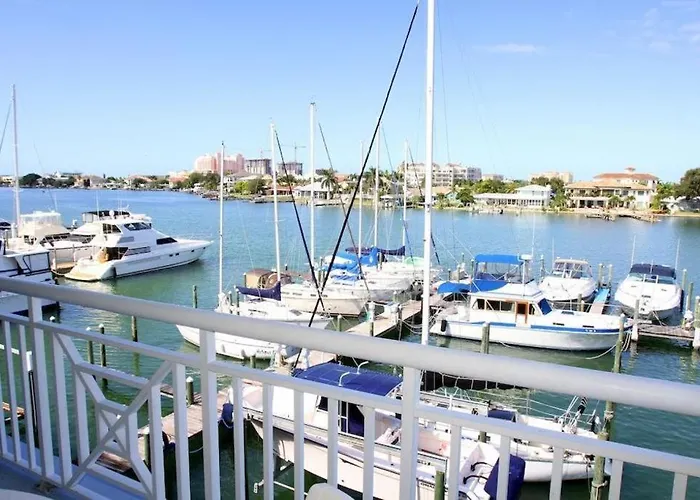 Chart House And Marina 3*